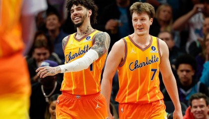 华体会官网-赛季至今四人投进200+记三分：克尼佩尔、马克西、三球、吉莱斯皮