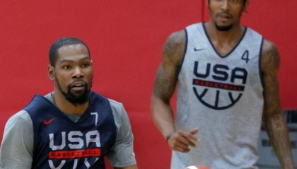 华体会官网-开怼网友！KD：吐槽我组超级球队争冠的人是嫉妒