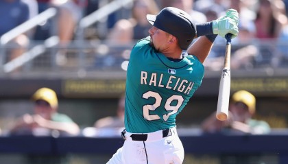 ⚾今日双响追平纪录，水手重炮劳雷：我有能力把球轰出球场